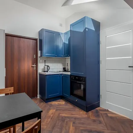 Close-golden Waw - Old Town - Marcinkowskiego #2 * Варшава